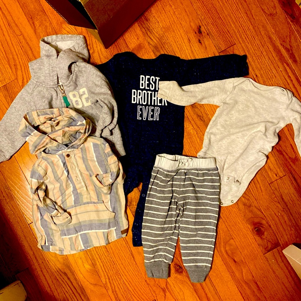 Carters 12 Month 5 piece bundle EUC